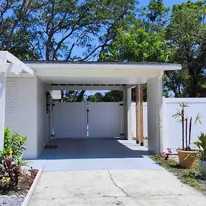 Minutes Away From Holiday home
